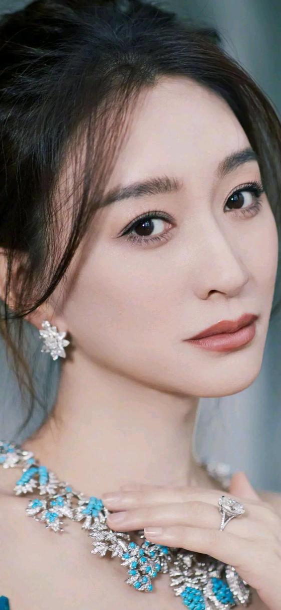 欧美大胸美女乳交
